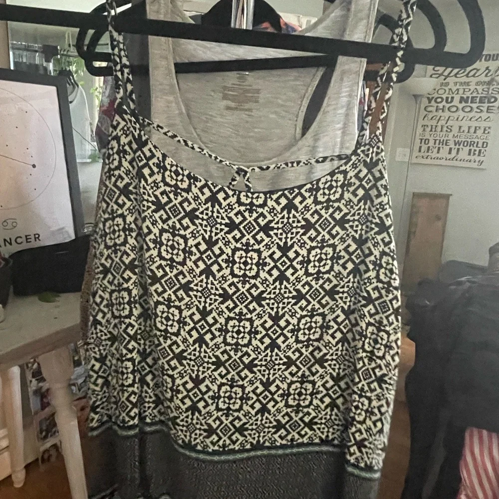 Patterned Tank Top - Picture 1 of 3
